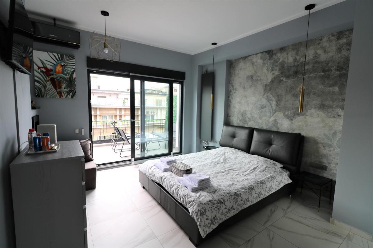 Deluxe Skyline Retreat Studio - Old Town Bükreş Dış mekan fotoğraf