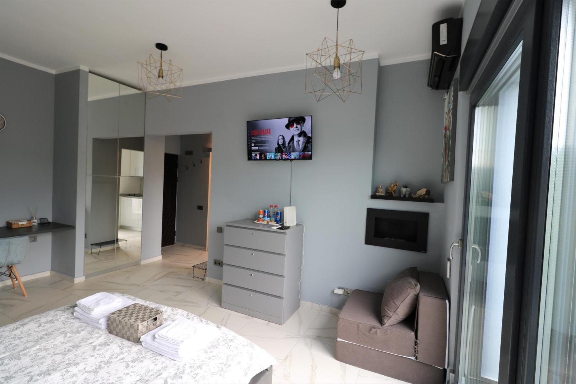 Deluxe Skyline Retreat Studio - Old Town Bükreş Dış mekan fotoğraf